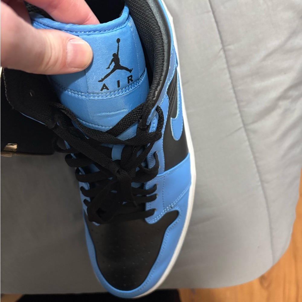 Air Jordan 1   High top size 13 mid toe black with box - Picture 7 of 13